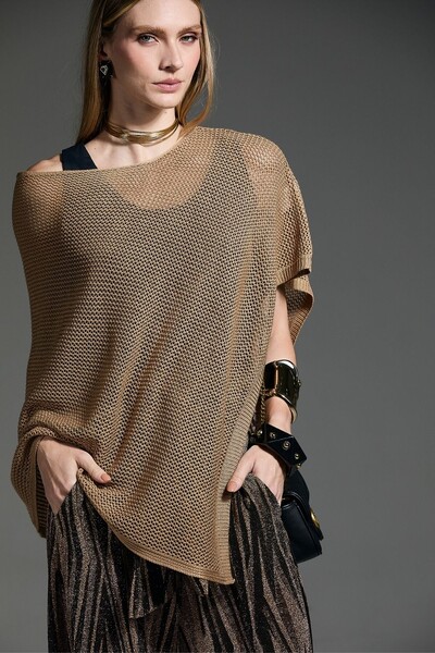 Foto Blusa Tricot Canoa Vazada