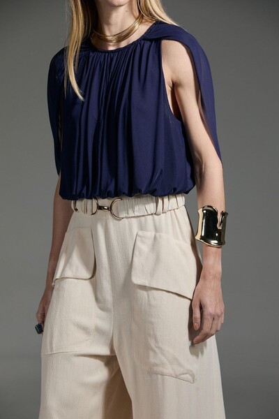 Foto Blusa Tule Capa