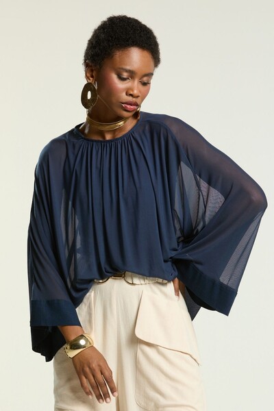 Foto Blusa Tule Capri