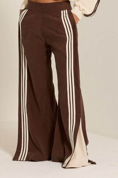 Foto Calça Sport Listras