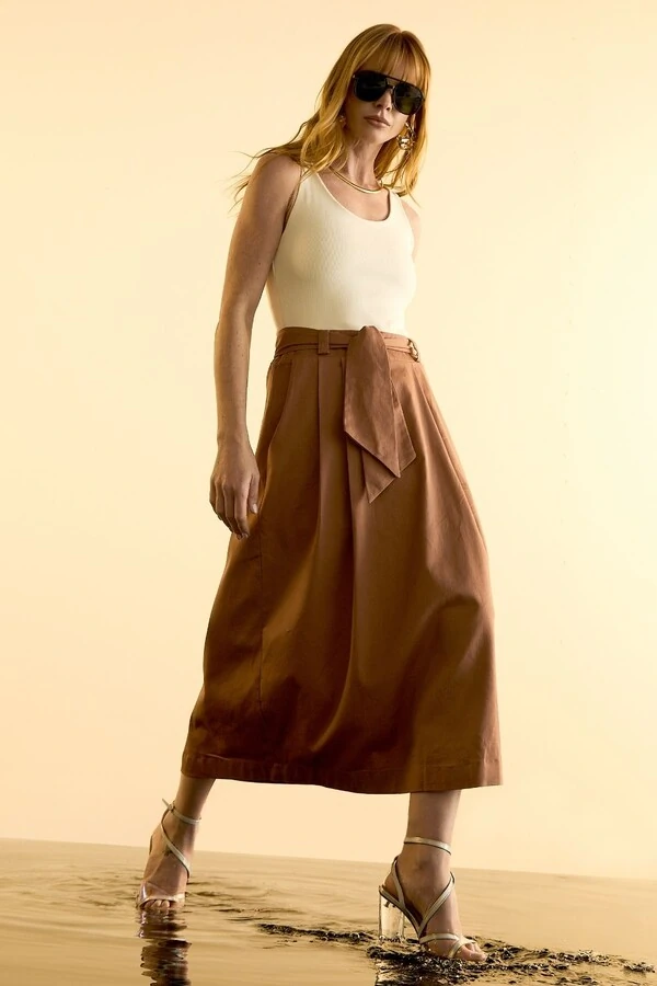 Vestido Saia Pregas