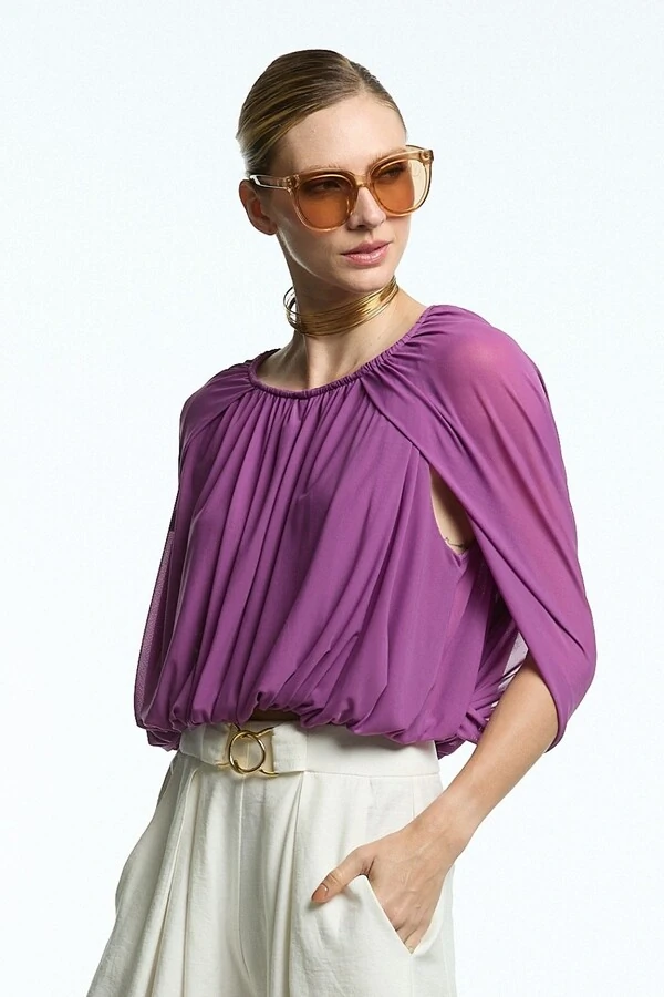 Blusa Tule Capa