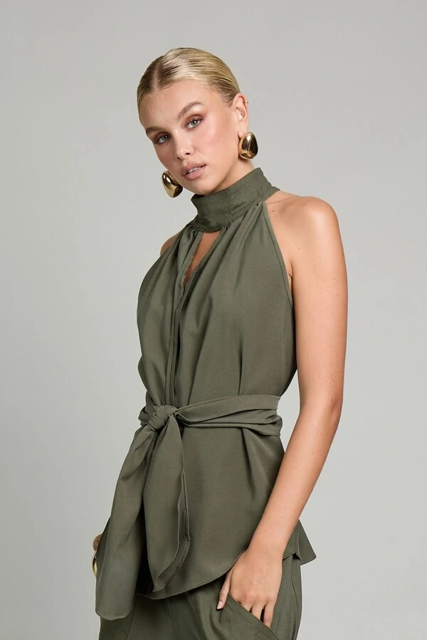 Blusa Gola Pespontada