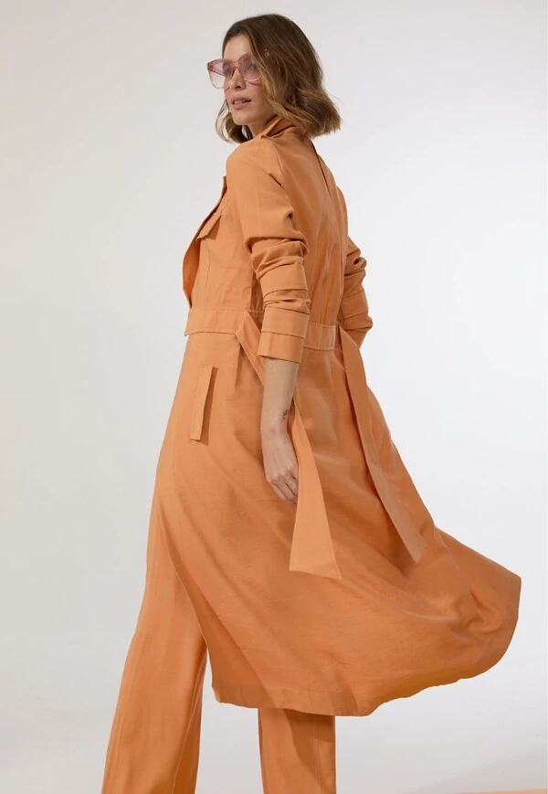 Trench coat pespontado