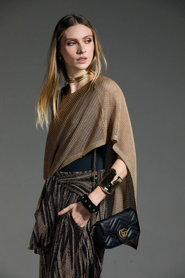 Blusa Tricot Canoa Vazada