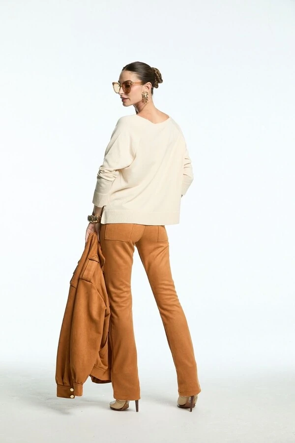 Calça Bootcut Camurça