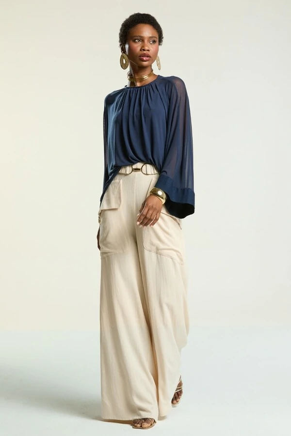 Blusa Tule Capri