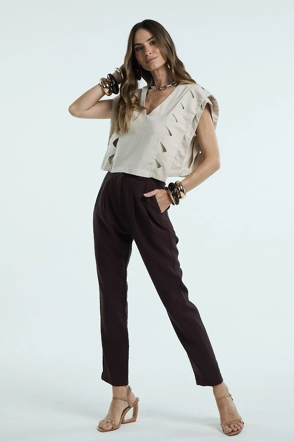 Blusa Triangulo Vazado