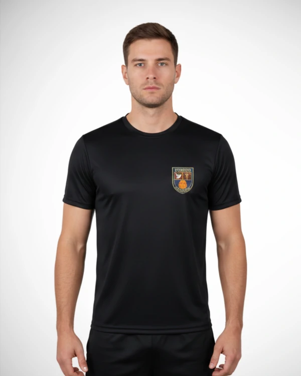 Camiseta Dry Fit Bordada Homens Invencíveis