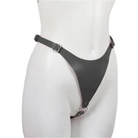 Calcinha Vinil com Tiras Ajustáveis com Fivelas Fetiche Sado