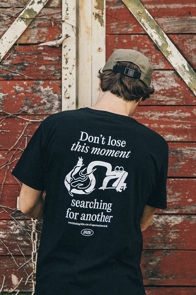 FotoCamiseta Searching For Another