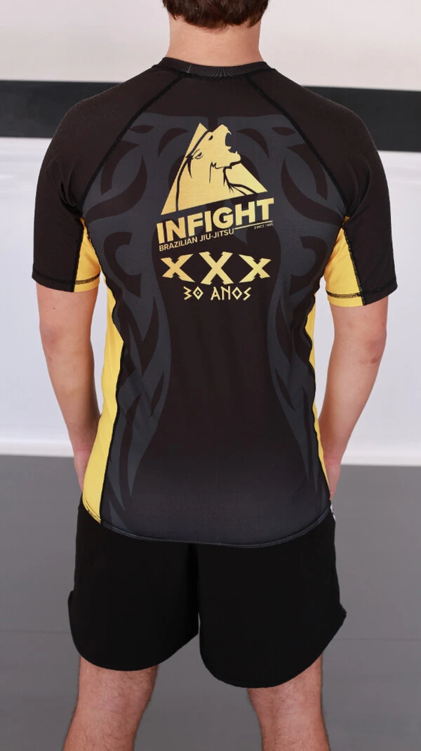 Rash Guard 30 anos
