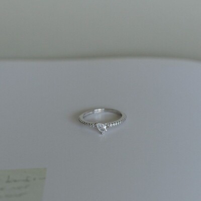 FotoAnel de Prata 925 Gota com Meio Aro Cravejado