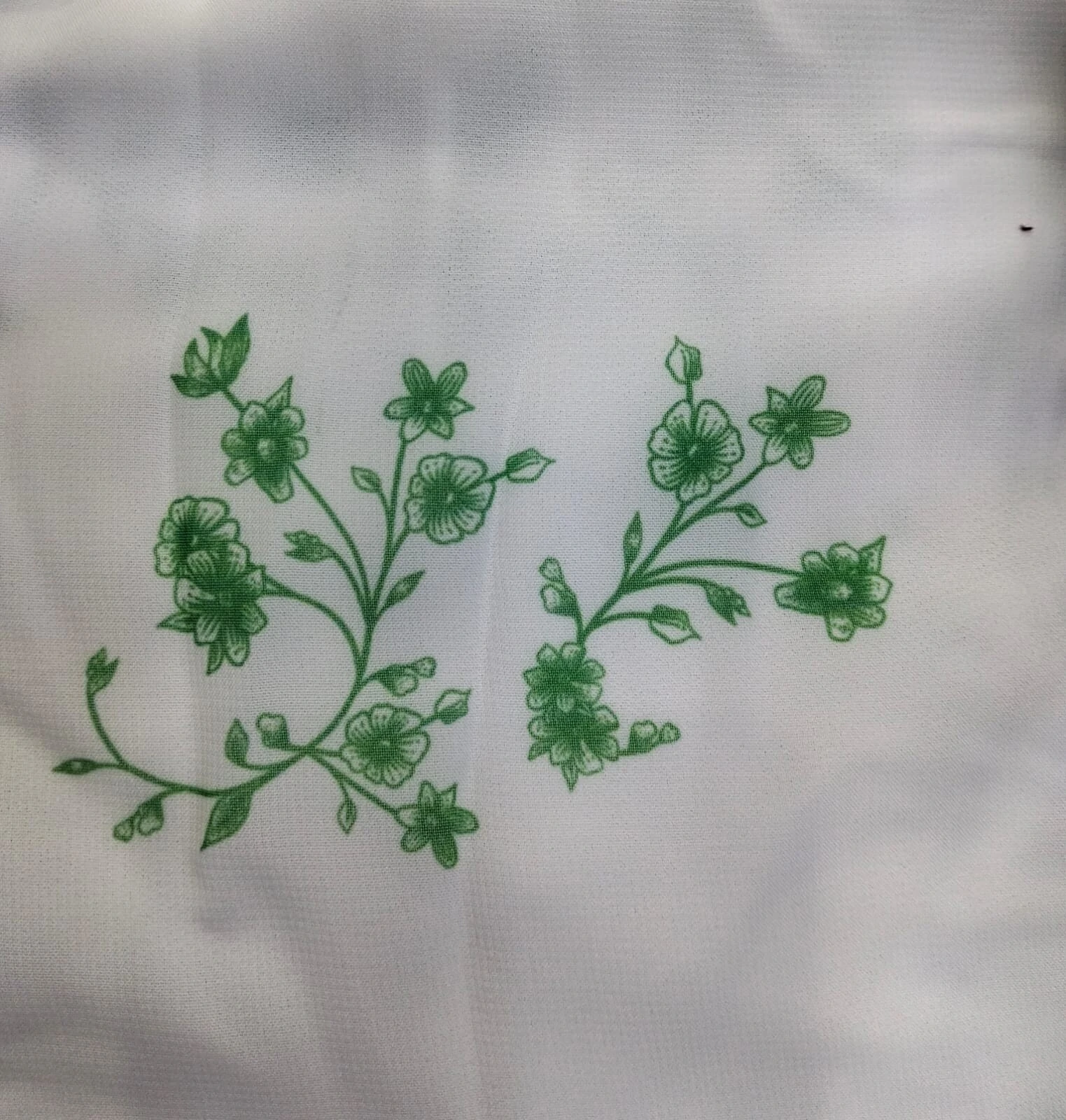 Branco Estampa Verde