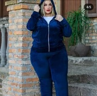 Conjunto Blusa e Calça Pantalona Plush Em Tecido Veludo Com Detalhe Com Bolso Zíper Na Frente Plush
