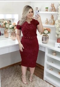 Vestido com detalhe bolero acompanha cinto no tecido jaquar 3D