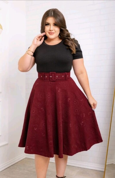 FotoSaia Midi Feminina Jakuar 3D com Cinto Ajustável Tecido Encorpado Elegante Moda Casual