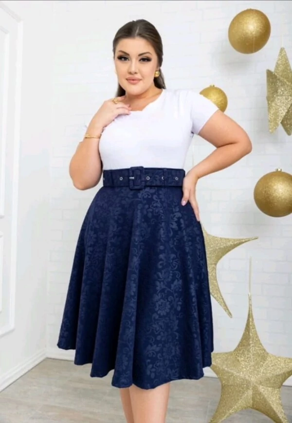 Saia Midi Feminina Jakuar 3D com Cinto Ajustável Tecido Encorpado Elegante Moda Casual