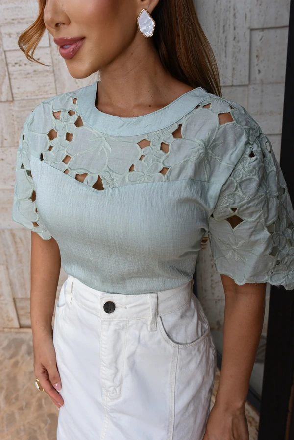 Blusa Bordada Talita