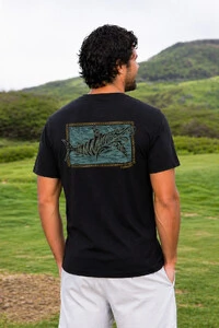 Camiseta Surfwear Tribal Tiger Shark