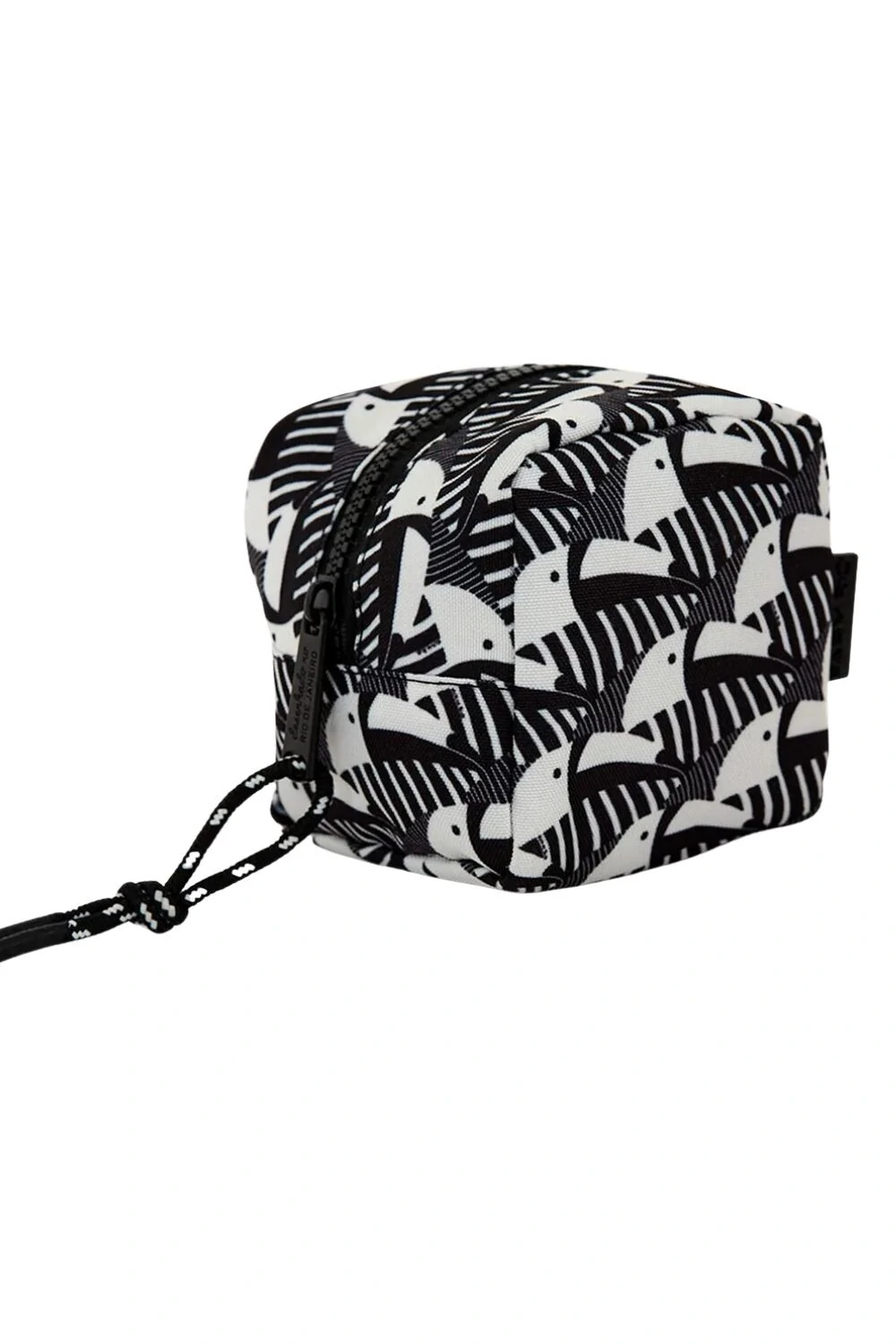 FotoNecessaire caçula bico de tucano Farm