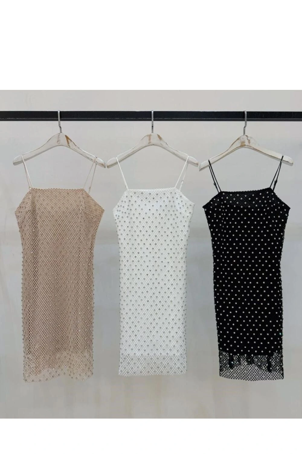 FotoVestido curto rede c/ strass Kwi