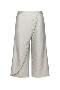 Calça acetinada com sobreposição Kwi
