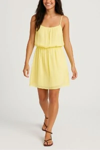 Vestido alças finas com camadas fluídas Kwi
