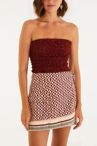 Saia sarja amore Farm