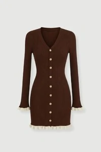 Vestido evasê em tricot canelado e botões frontais Kwi