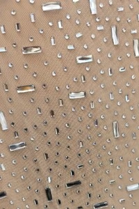 Vestido longo tule com pedraria Kwi