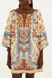 Vestido curto manga vitral Farm