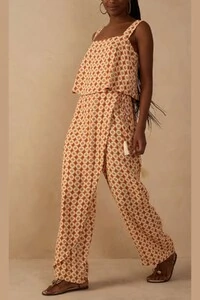 Blusa crepe estampa melissa Dress to