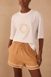 T-shirt sol bordado Dress to