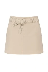 Short-saia alfaiataria com cinto Kwi