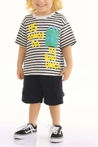 Conjunto camiseta malha e bermuda moletom Três E Já