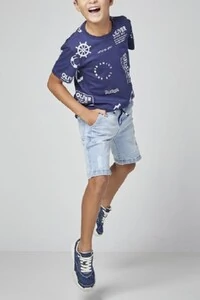 Camiseta masculina infantil Oliver