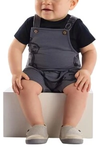 Conjunto jardineira moletom e body malha Up Baby