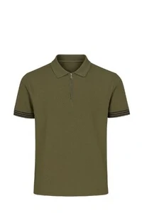 Polo masculina com zíper e detalhe na manga Kwi