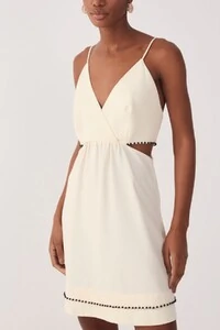 Vestido curto linho bordado miçanga Dress to