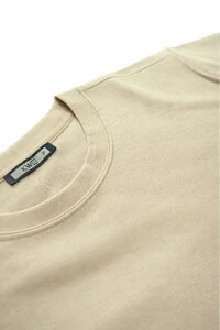 Camiseta encorpada masculina Kwi