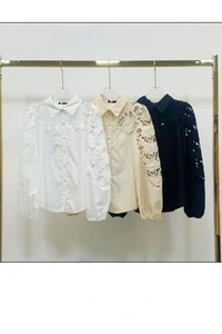 Camisa feminina com renda Kwi