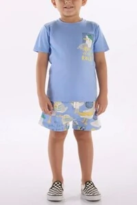 Conjunto camiseta malha e bermuda moletom Três e Já