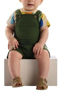 Conjunto body malha flame e jardineira moletom Up Baby