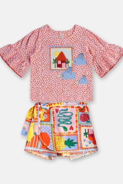 FotoConjunto blusa malha e short saia viscolinho Três e Já