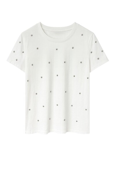 Foto Tshirt feminina com aplicações metálicas Kwi