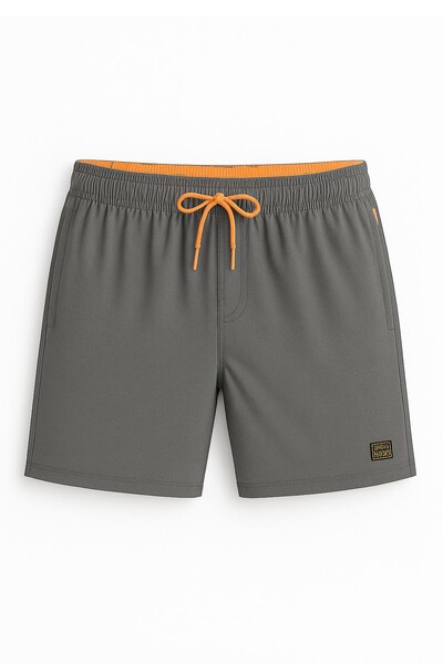 Foto Bermuda masculina com detalhes laranja Kwi