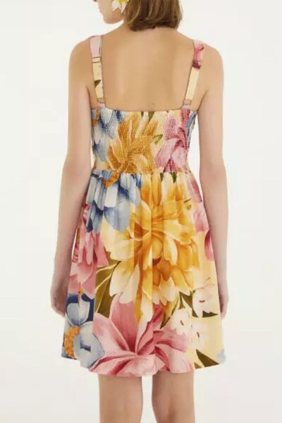 FotoVestido curto floral rebeca Farm