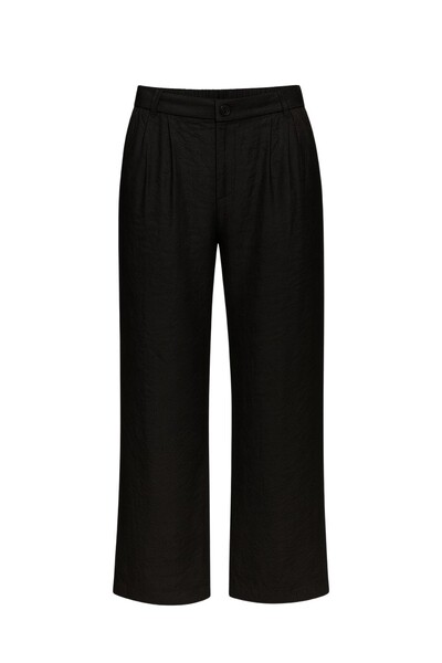 Foto Calça de viscose pantalona Kwi