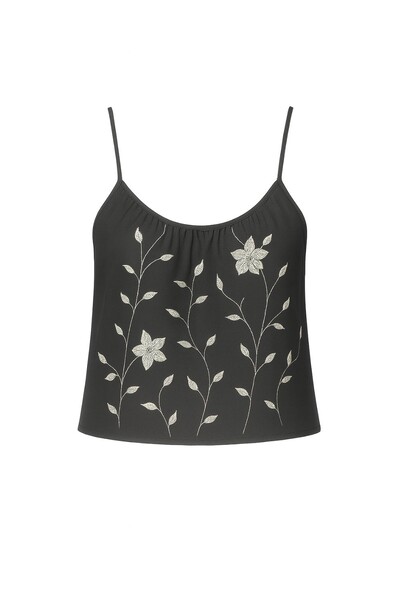 Foto Blusa de alça fina com detalhe bordado Kwi